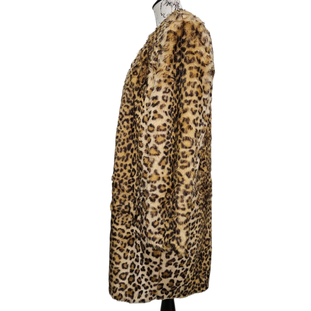 Fever, Women' Size Large, Leophard Print Faux Fur Coat - Picture 3 of 12